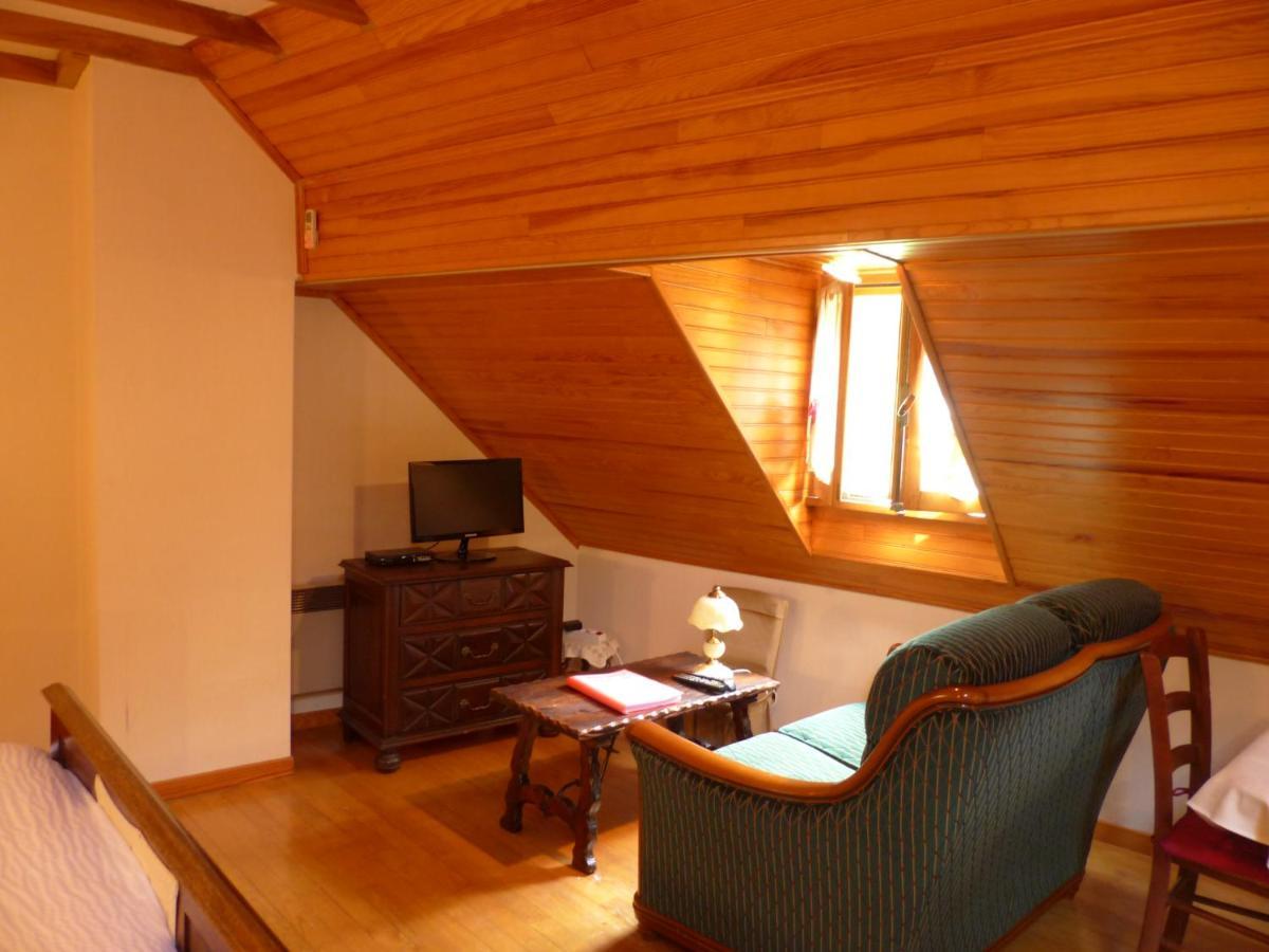 La Bouigane Bed & Breakfast Saint-Lary  Bagian luar foto